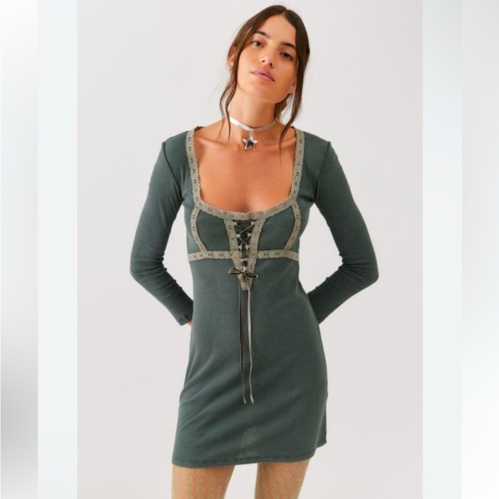 Urban Outfitters Maxeene mini Dress size S